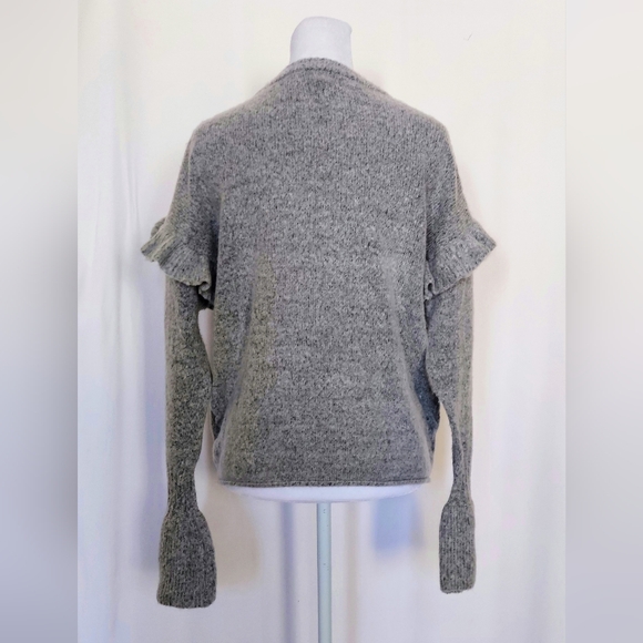 Romeo + Juliet Womens Small Crewneck Ruffle Fluted Sleeve Couture Sweater Gray - Picture 3 of 5